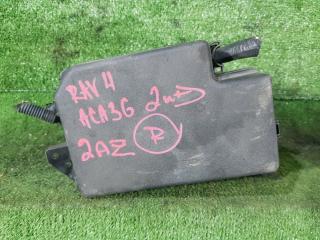 Запчасть коробка предохранителей Toyota RAV-4 2009