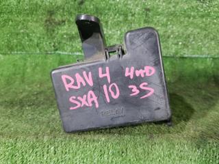 Запчасть коробка предохранителей Toyota RAV-4 1997