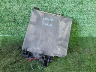 Запчасть коробка предохранителей Toyota Estima 1998