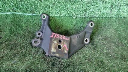 Запчасть кронштейн опоры двигателя Suzuki Jimny 2010