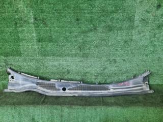 Запчасть пластик дворников жабо Toyota Chaser 1999