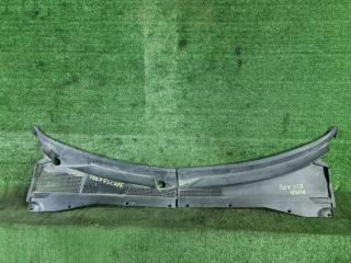 Запчасть пластик дворников жабо Ford Escape 2001