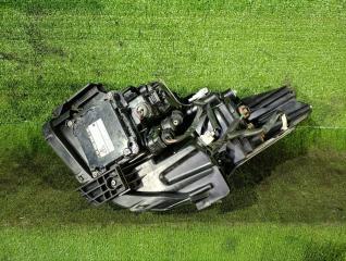 ФАРА правая Toyota Ractis NCP100 1NZ-FE