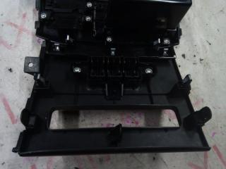 Консоль магнитофона NISSAN ELGRAND TE52 QR25DE 682601JB0A 5 ракурс
