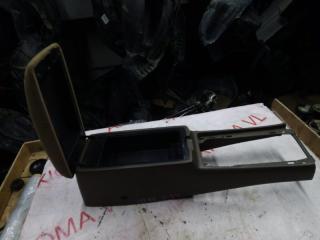 Бардачок между сиденьями NISSAN LAUREL HC34 RB20E 969110V010 4 ракурс Бардачок между сиденьями NISSAN LAUREL HC34 RB20E 969110V010 4 ракурс