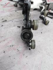 Ролик двери левый задний TOYOTA RAUM EXZ10 5EFE 6832046010, 6839046010, 6836046010 3 ракурс