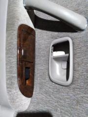 Обшивка дверей левая задняя TOYOTA CROWN MAJESTA UZS151 1UZFE 676403F010B0 4 ракурс