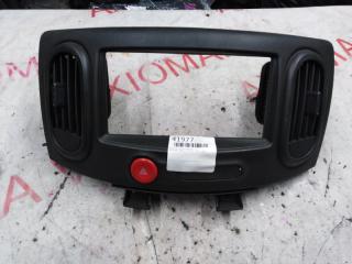 Консоль магнитофона NISSAN CUBE 2010