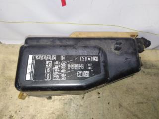 Блок предохранителей TOYOTA RAUM EXZ10 5EFE 8266246010 2 ракурс