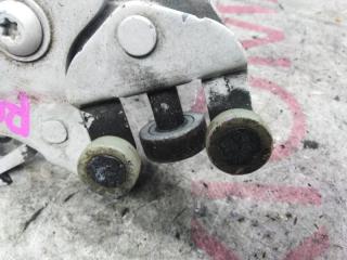 Ролик двери левый задний TOYOTA RAUM EXZ15 5EFE 6832046010, 6839046010, 6836046010 4 ракурс