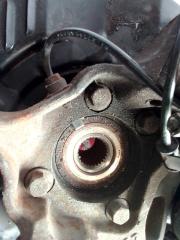 Ступица правая передняя SUBARU LEGACY BP5 EJ203 28373AG000, 28373AG001 5 ракурс