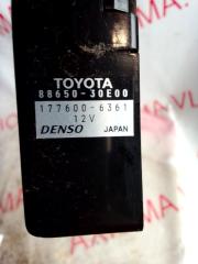 Блок управления климат-контролем TOYOTA CROWN MAJESTA UZS186 3UZFE 8865030, 88650-30E00 3 ракурс