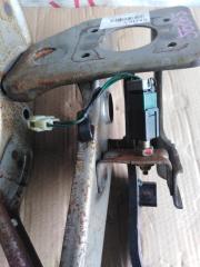 Педаль тормоза ISUZU FARGO WFR62DW 4FG1 8943667610 2 ракурс