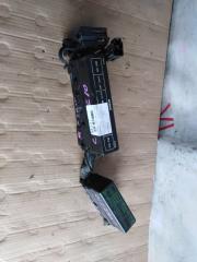 Блок предохранителей NISSAN CUBE Z10 CG13DE 2438351E01 3 ракурс