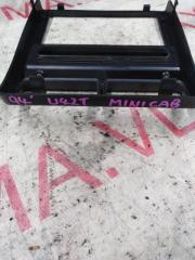 Консоль магнитофона MITSUBISHI MINICAB U42V 3G83 MB680467 3 ракурс