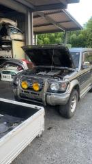 Бардачок между сиденьями MITSUBISHI PAJERO V46W 4M40T MR748539 1 ракурс