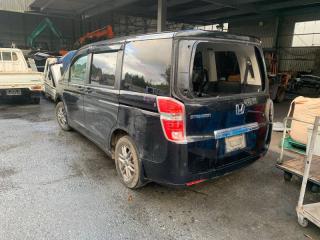 Уплотнительная резинка дверей левая передняя HONDA STEPWGN RK2 R20A 72315SZW003 1 ракурс