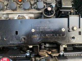 Уплотнительная резинка дверей левая передняя HONDA STEPWGN RK2 R20A 72315SZW003 3 ракурс