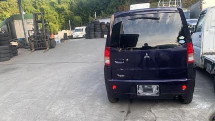 Бампер задний MITSUBISHI TOPPO H82A 3G83 6410B423 1 ракурс