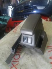 Бардачок между сиденьями MITSUBISHI PAJERO V46W 4M40T MR748539 3 ракурс