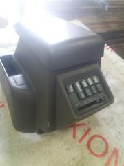 Бардачок между сиденьями MITSUBISHI PAJERO V46W 4M40T MR748539 4 ракурс