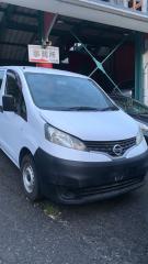 Порожек пластиковый левый передний NISSAN NV200 VM20 HR16DE 76952JX00A 1 ракурс