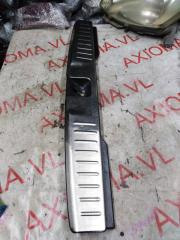 Накладка замка багажника SUBARU LEGACY BR9 EJ253 95073AJ000 1 ракурс Накладка замка багажника SUBARU LEGACY BR9 EJ253 95073AJ000 1 ракурс