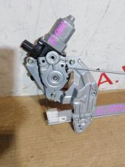 Стеклоподъемник правый передний HONDA STEPWGN RK5 R20A 72210SZW003 5 ракурс