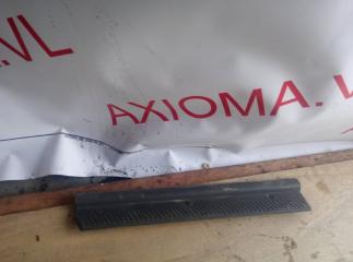 Порожек пластиковый правый задний NISSAN DATSUN RMD22 QD32 769532S700 1 ракурс