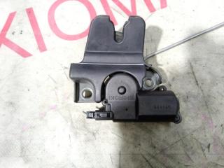 Замок крышки багажника TOYOTA CELSIOR UCF21 1UZFE 6460050060C0 3 ракурс