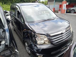 Амортизатор правый задний TOYOTA NOAH AZR60 1AZFSE 4853180735 1 ракурс
