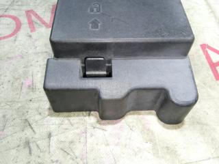 Крышка блока предохранителей CHEVROLET TRAILBLAZER GMT360 LL8 15428122 3 ракурс
