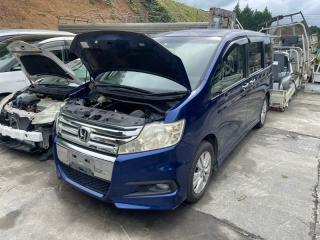 Накладка 5-й двери HONDA STEPWGN RK5 R20A 74890SZW003 2 ракурс