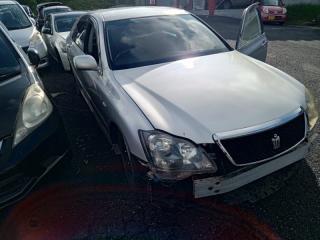 Молдинг на крыло правый передний TOYOTA CROWN GRS182 3GRFSE 7562330390A1 1 ракурс Молдинг на крыло правый передний TOYOTA CROWN GRS182 3GRFSE 7562330390A1 1 ракурс