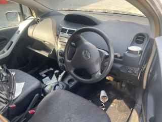 Консоль магнитофона TOYOTA VITZ KSP90 1KRFE 5552252020 4 ракурс