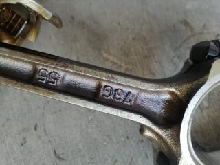 Поршень SUZUKI EVERY DA62W K6A 1216073G00 3 ракурс