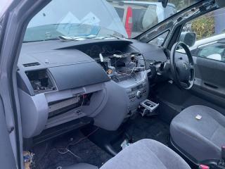 Руль с airbag TOYOTA NOAH AZR65 1AZFSE 4510028310B0 1 ракурс