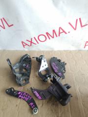 Ролик двери левый задний TOYOTA PORTE NCP141 1NZFE 6832052030, 6839052050, 6836052060 1 ракурс