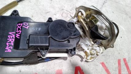 Замок двери правый задний MAZDA VERISA DC5W ZYVE D46172310A 4 ракурс