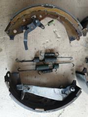 Тормозные колодки задние TOYOTA COMFORT YXS11 3YPE 0449526030 5 ракурс