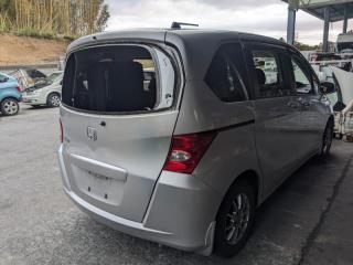 Уплотнительная резинка дверей левая передняя HONDA FREED GB3 L15A 72315SYY003 4 ракурс