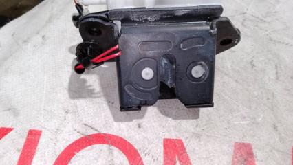 Замок 5-й двери MAZDA VERISA DC5R ZYVE D46162310 5 ракурс
