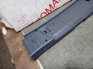 Накладка замка багажника BMW 3-SERIES E90 N46B20 51477059258 4 ракурс Накладка замка багажника BMW 3-SERIES E90 N46B20 51477059258 4 ракурс