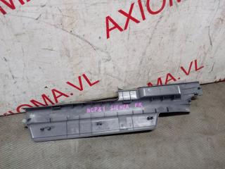 Порожек пластиковый правый передний TOYOTA SIENTA NCP81 1NZFE 6791352090A0 3 ракурс
