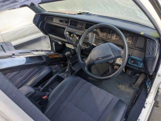 Сиденье правое переднее TOYOTA CROWN GS130 1GFE 714303F33002 1 ракурс