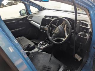 Уплотнительная резинка дверей правая задняя HONDA FIT GP6 LEB 72815T5A003 5 ракурс