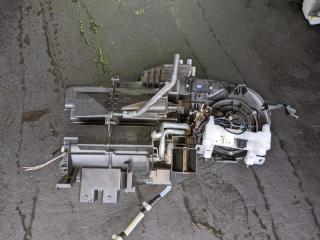 Печка TOYOTA AVENSIS AZT251 2AZFSE 8713005090, 8705005221 1 ракурс