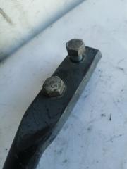 Реактивная тяга правая передняя MITSUBISHI EK WAGON H81W 3G83 MR961573, MR319080 3 ракурс