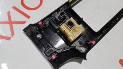 Консоль магнитофона TOYOTA AQUA NHP10 1NZFXE 5541252530 4 ракурс