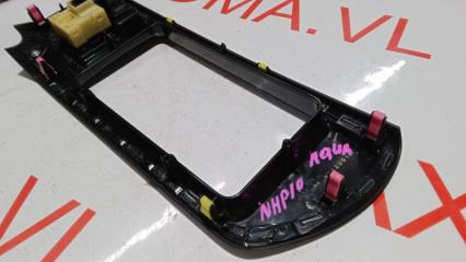 Консоль магнитофона TOYOTA AQUA NHP10 1NZFXE 5541252530 5 ракурс